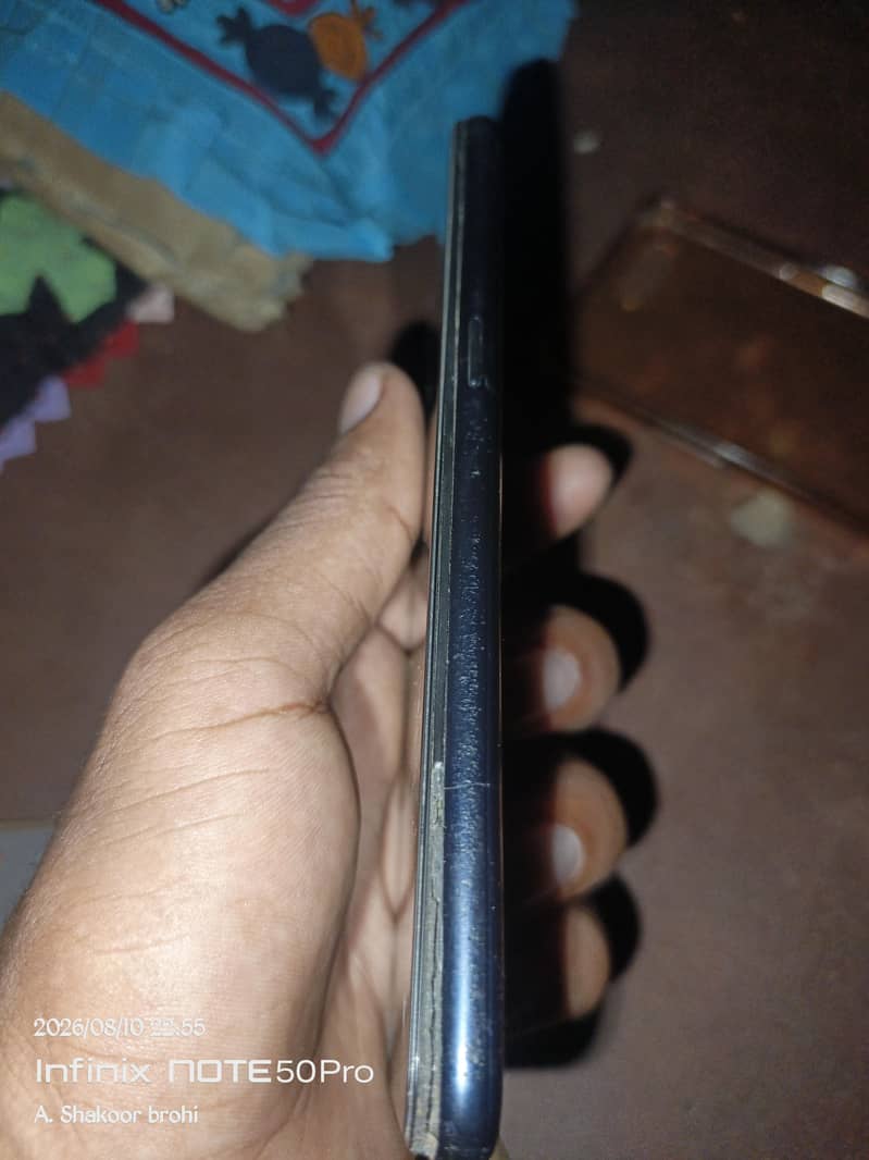 Realme C2 3