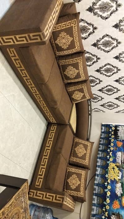 Versace style Sofa in Good condition 10/9. . . .