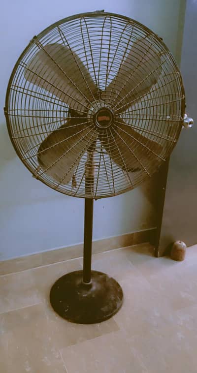 Millat Pedestal Fan / Stand Fan - Good Condition
