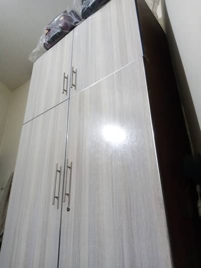 Urgent For Sale: 4 Door Double Roof Almari Wardrobe - Rs 27,000