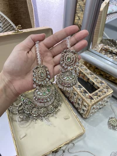 Bridal jewellery set
