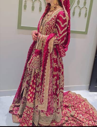 call center ka liya female chaya