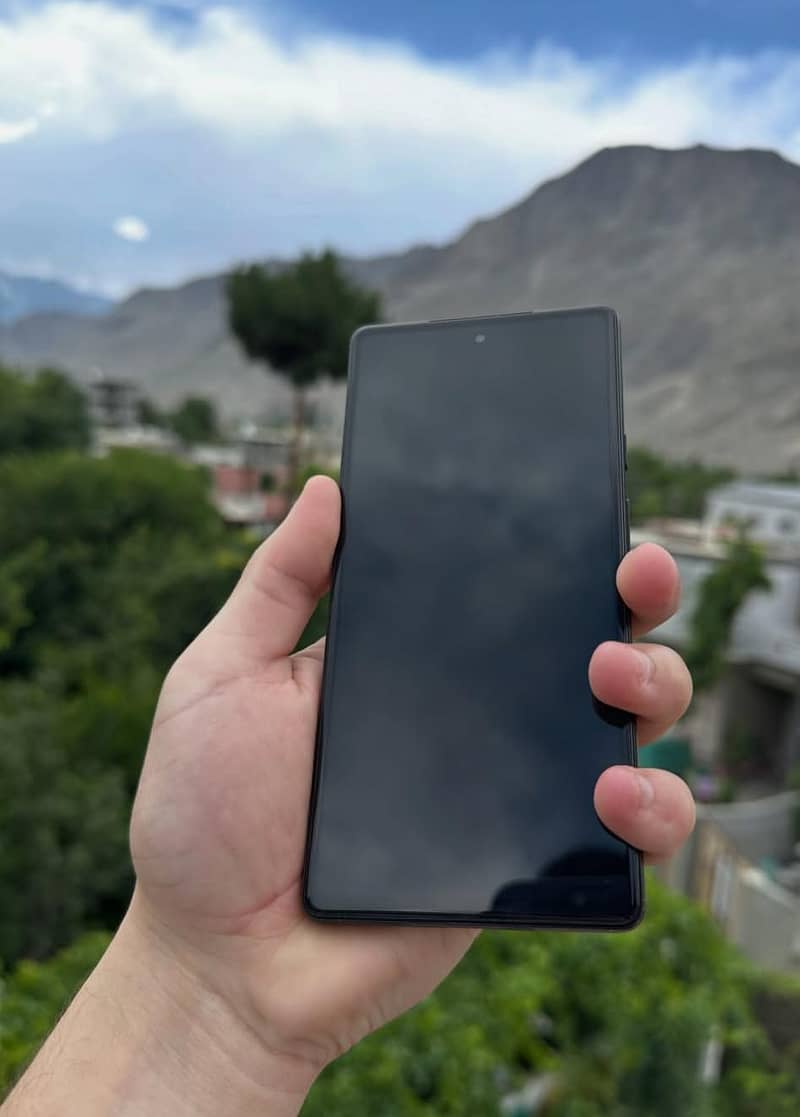 Google Pixel 6a 1