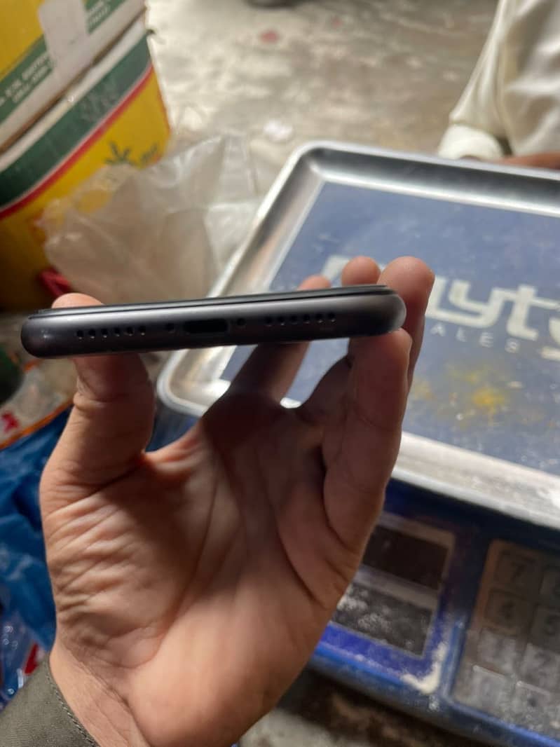 Apple iPhone 11 2