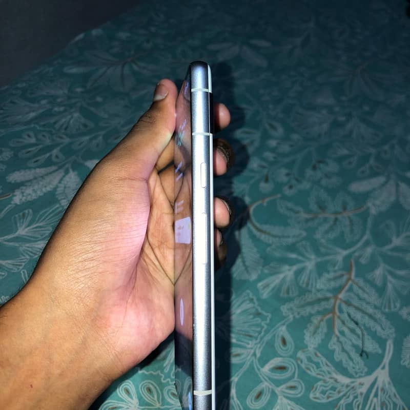 Google Pixel 7a 5