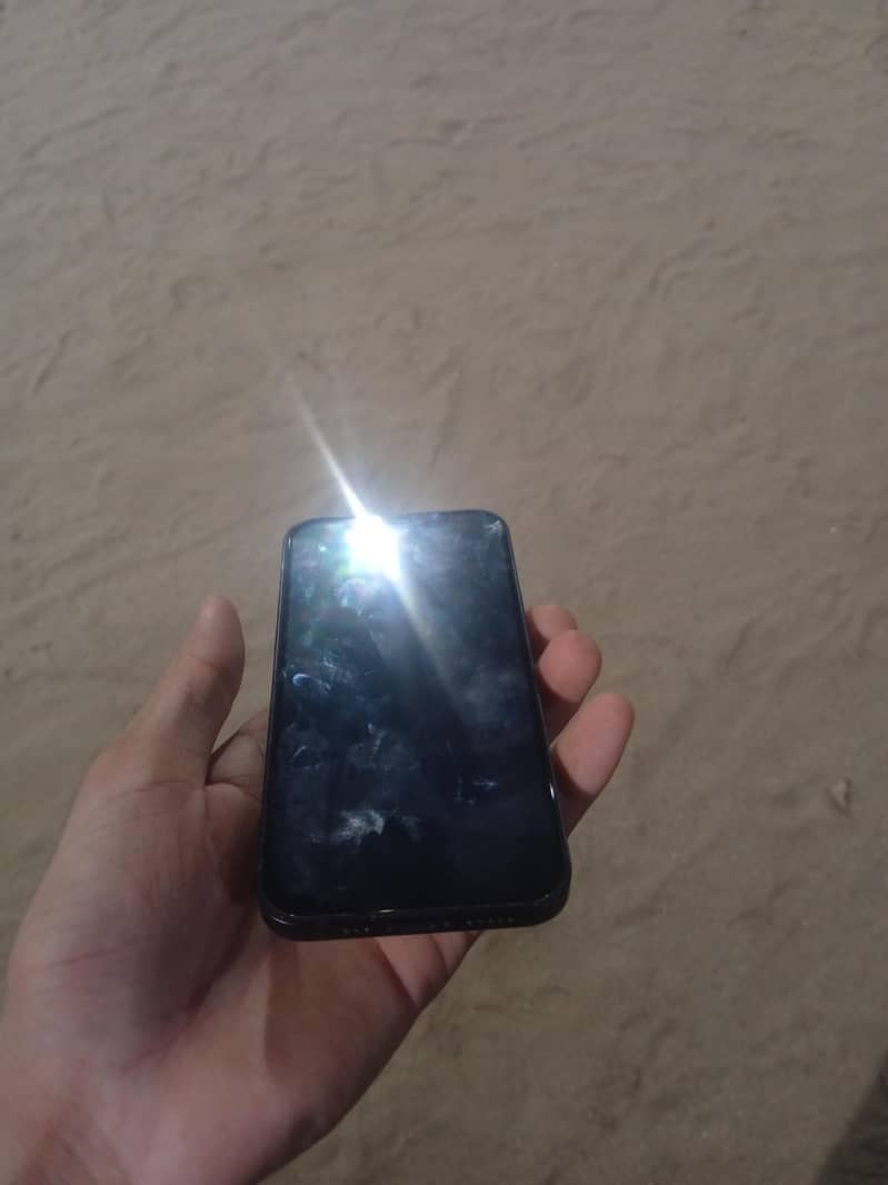 Apple iPhone 12 1