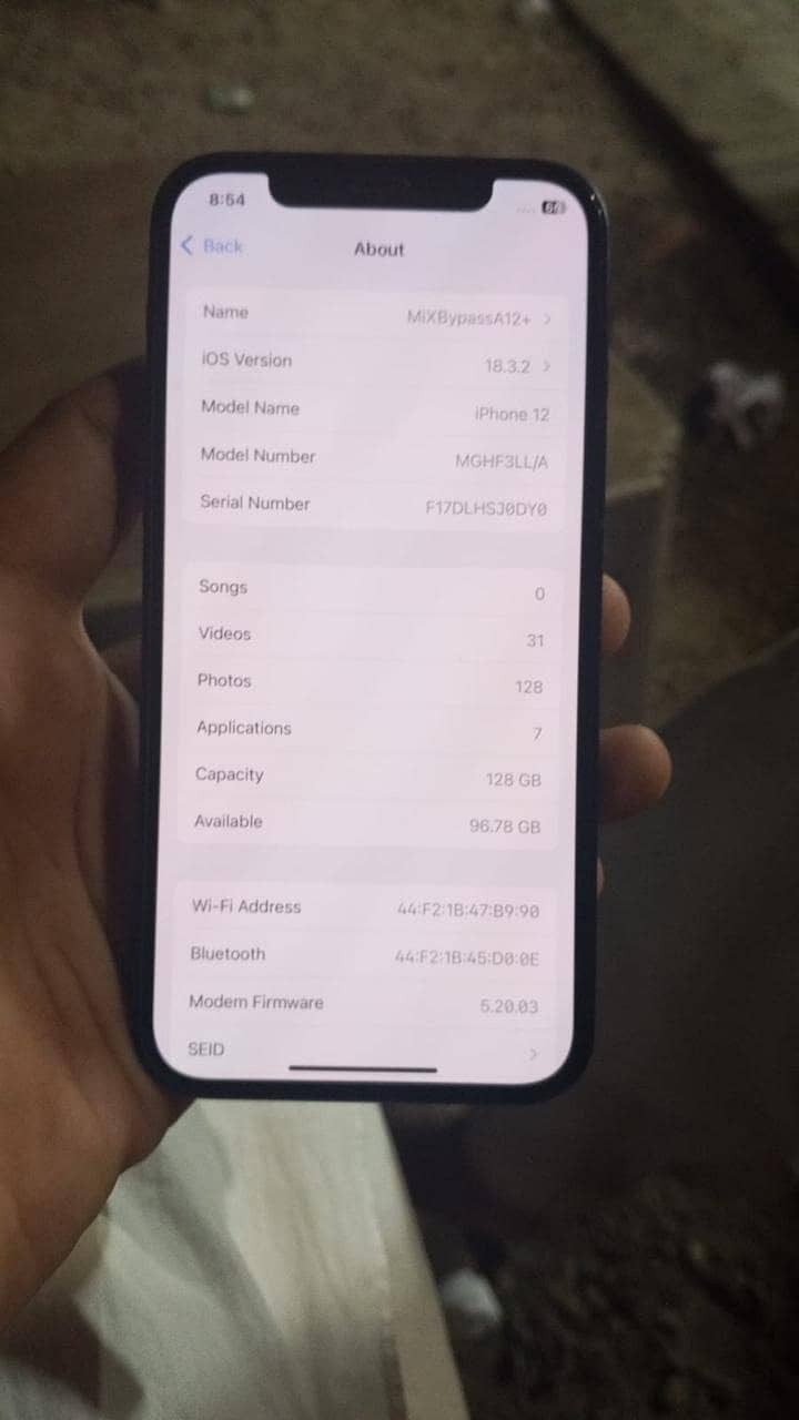 Apple iPhone 12 3