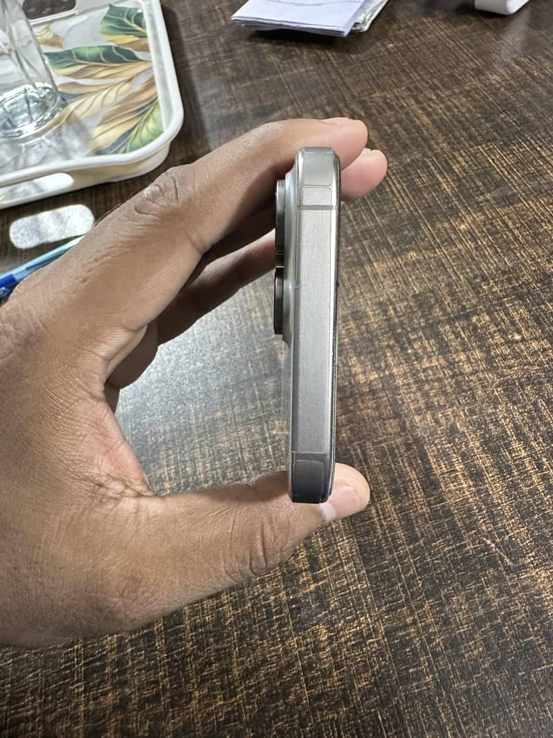 Apple iPhone 15 Pro Max 7
