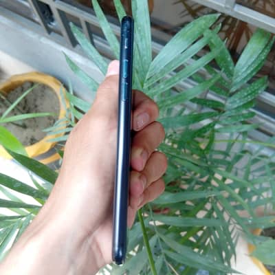 Apple iPhone SE