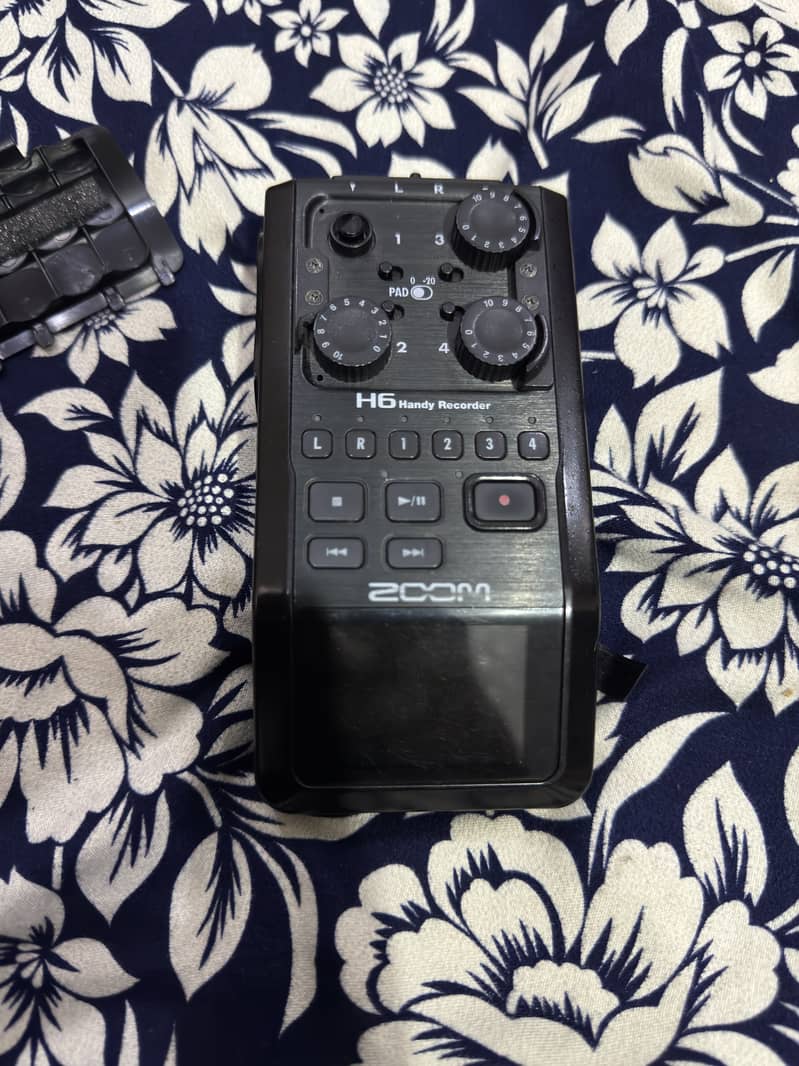 Zoom Device H6 1
