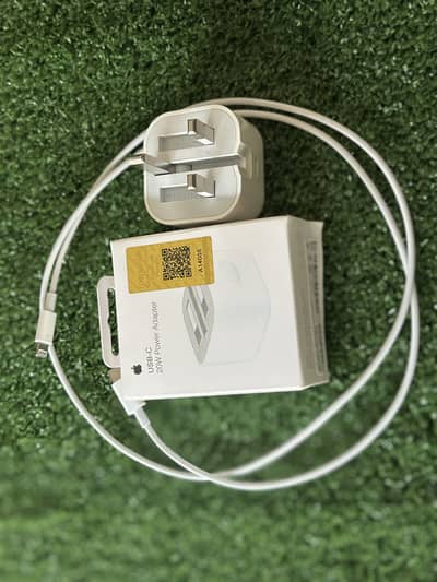 iphone charger 100%original NFC  and Samsung charger 100% original