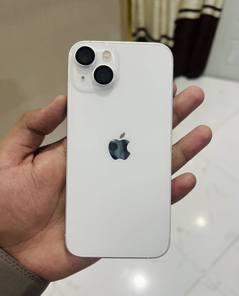 Apple iPhone 13 0
