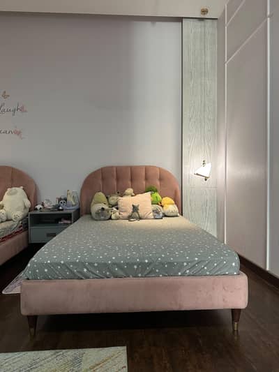designer beds with side table