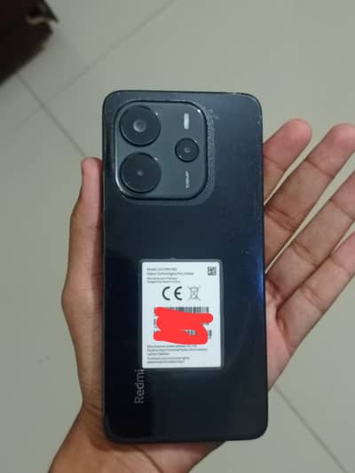 brand new phone slightly used 10 on 10 condition