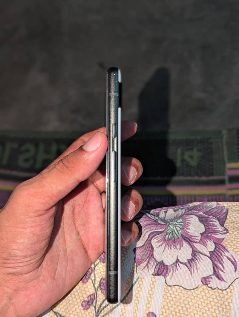 Google Pixel 6a 3