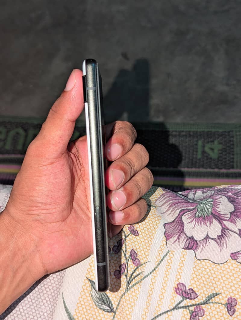 Google Pixel 6a 4