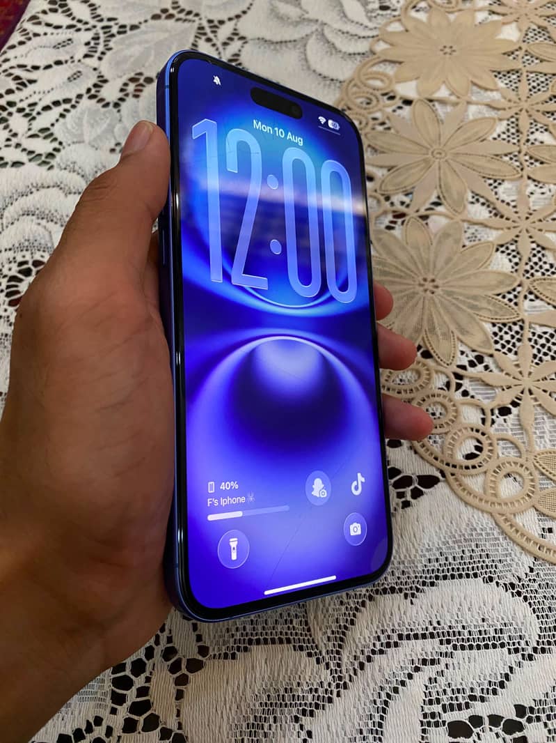 Apple iPhone 16 Plus 2