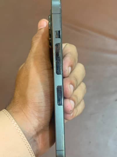 Apple iPhone 13 Pro