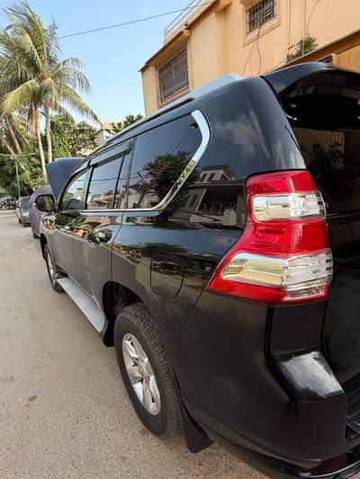 TOYOTA PRADO TXL 2.7 2011.4x4  sunroof  | 7 seater| automatic |2nowner