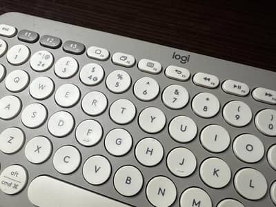 K380 Keyboard Logitech Bluetooth