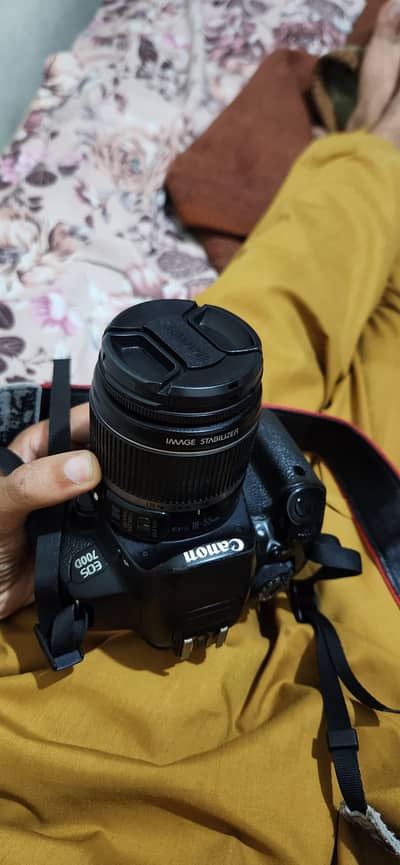 canan 700D dslr with 18/55 lince