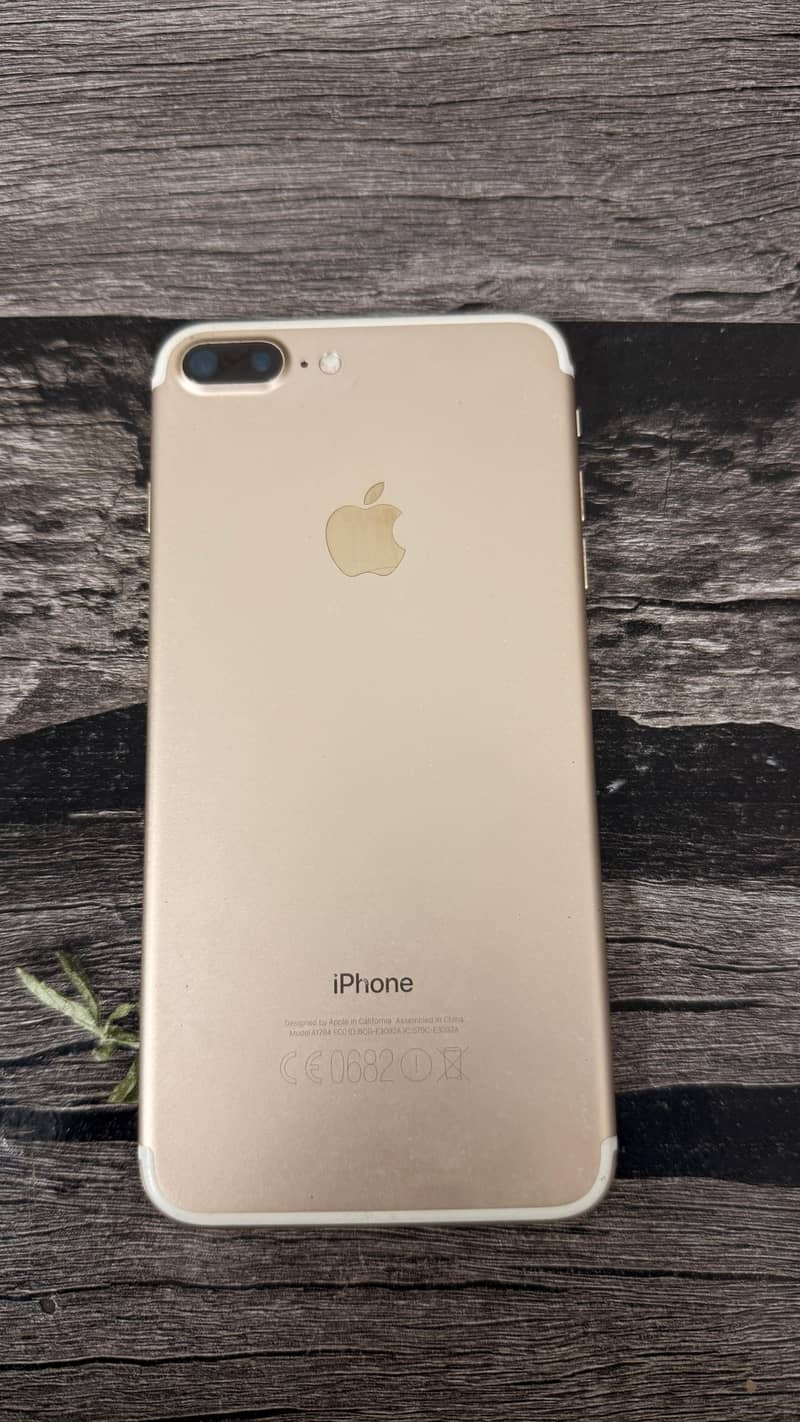Apple iPhone 7 Plus 4