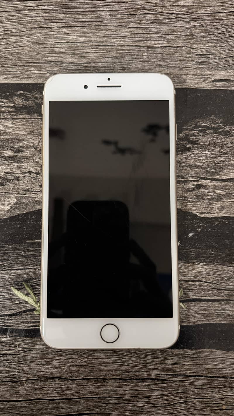 Apple iPhone 7 Plus 6