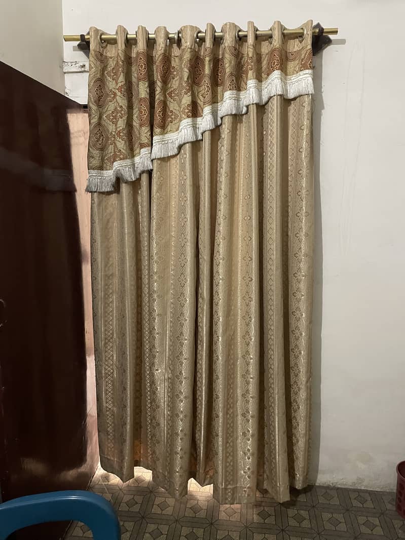 Dining Table with 5 Chairs, Center Table & Curtains 11