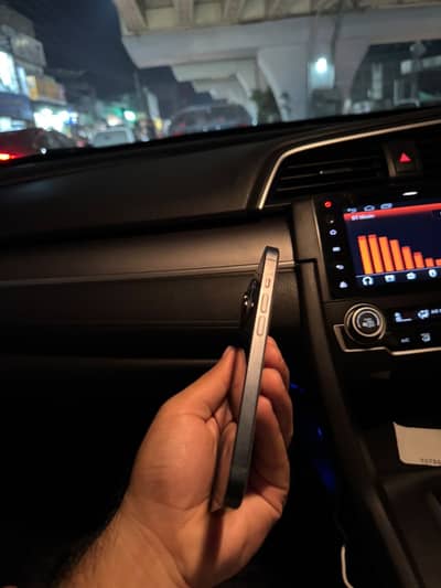 Apple iPhone 14