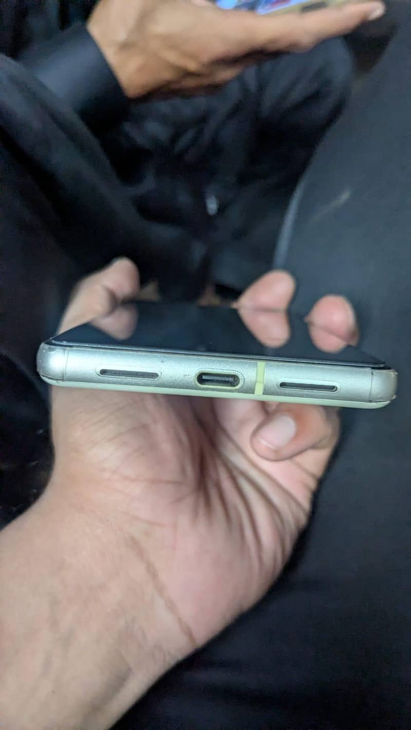 Google Pixel 7 5