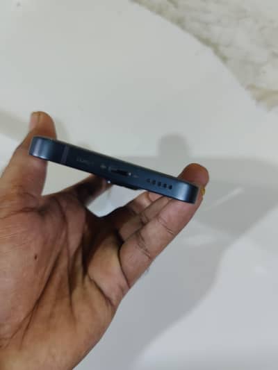 Apple iPhone 14