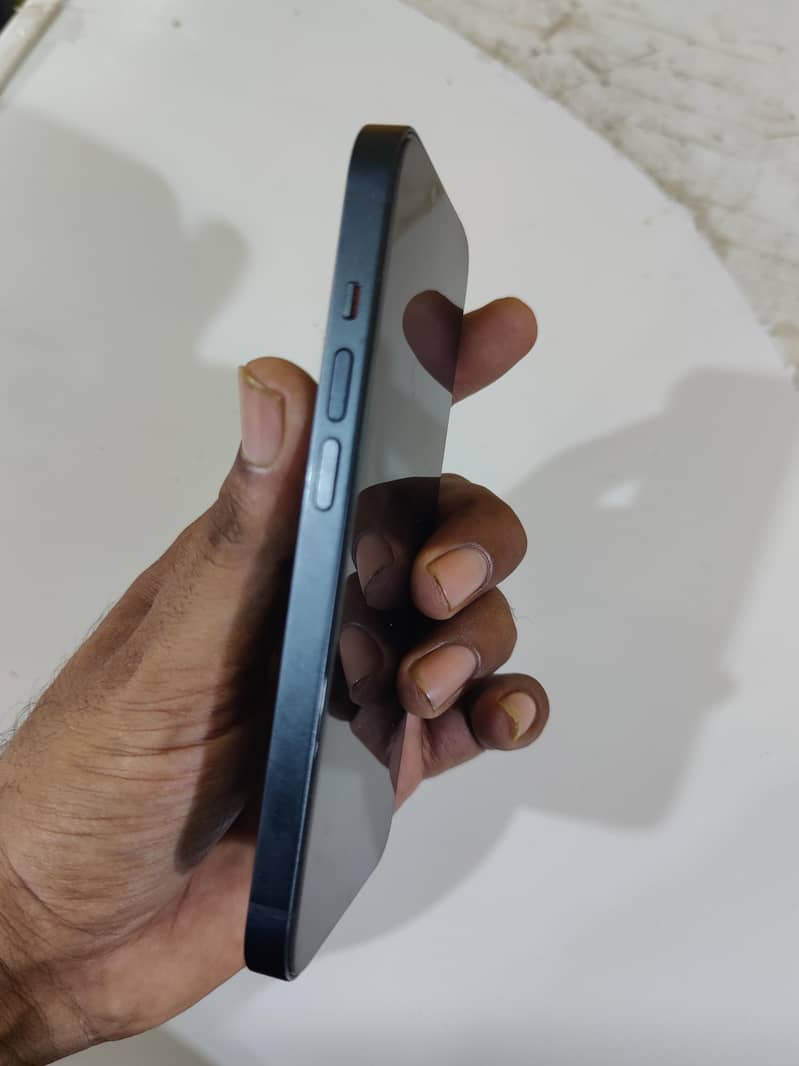 Apple iPhone 14 2