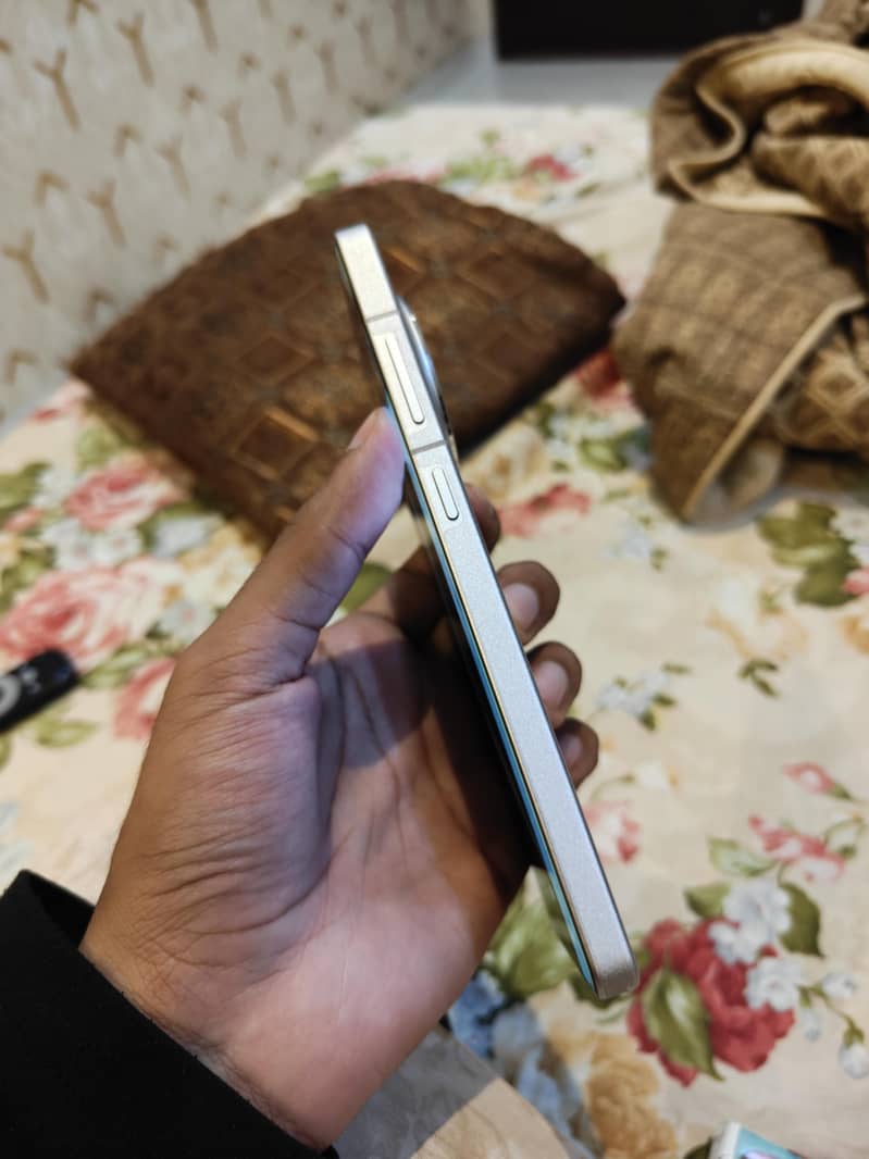 One Plus Ace 5 4