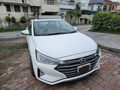 Hyundai Elantra 2023 GLS 2000cc first owner