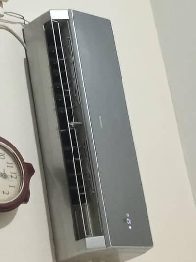 New Air conditioner Gree brand 1 Tone split Ac.