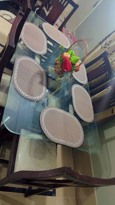 Dining table for sale