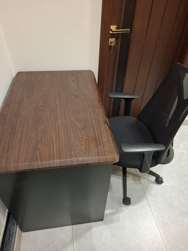 study table with chair 1