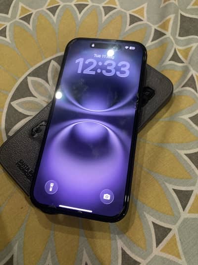Apple iPhone 16