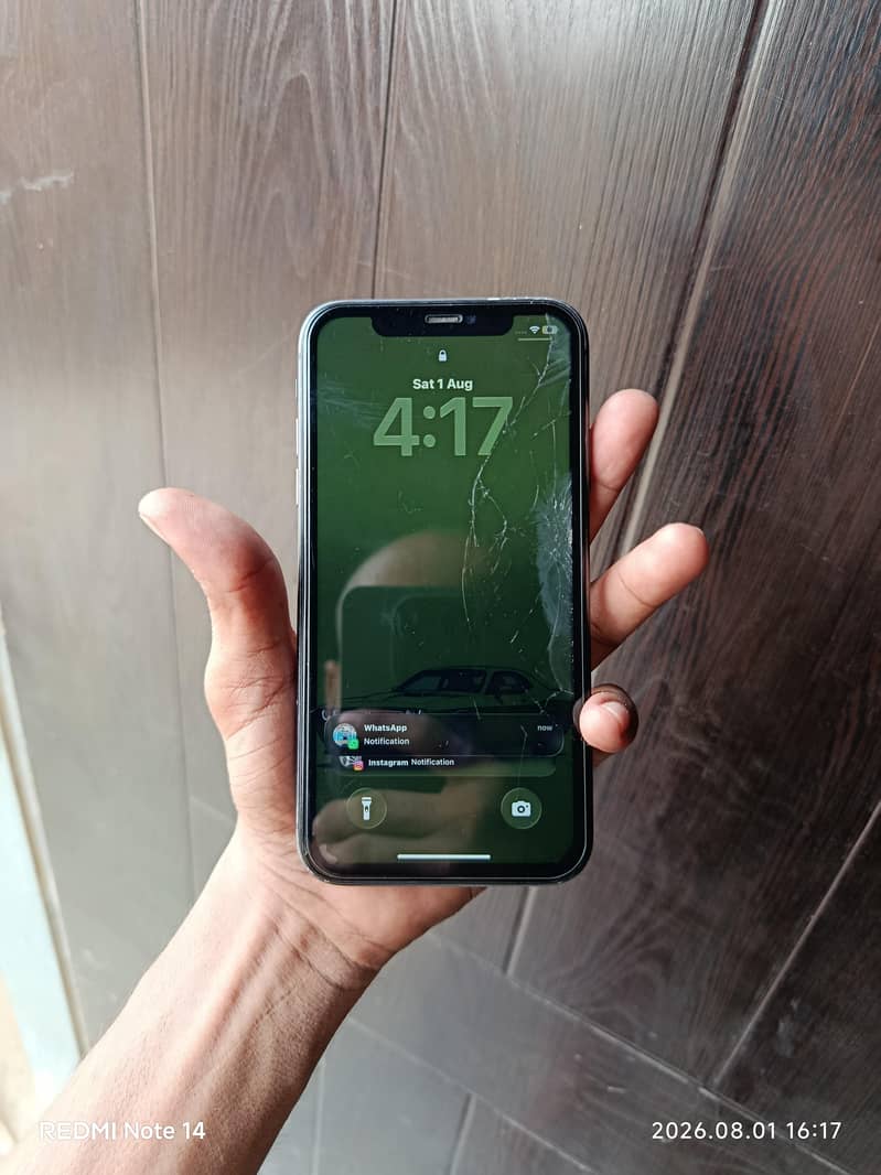 iPhone 11 0