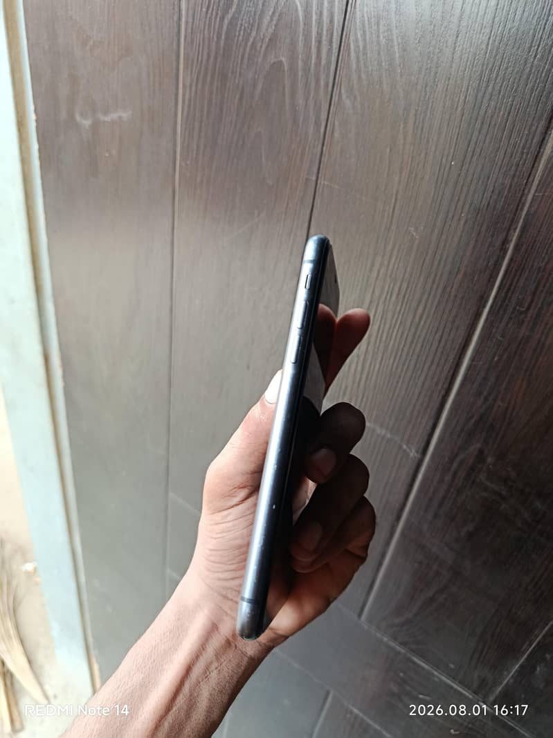 iPhone 11 1