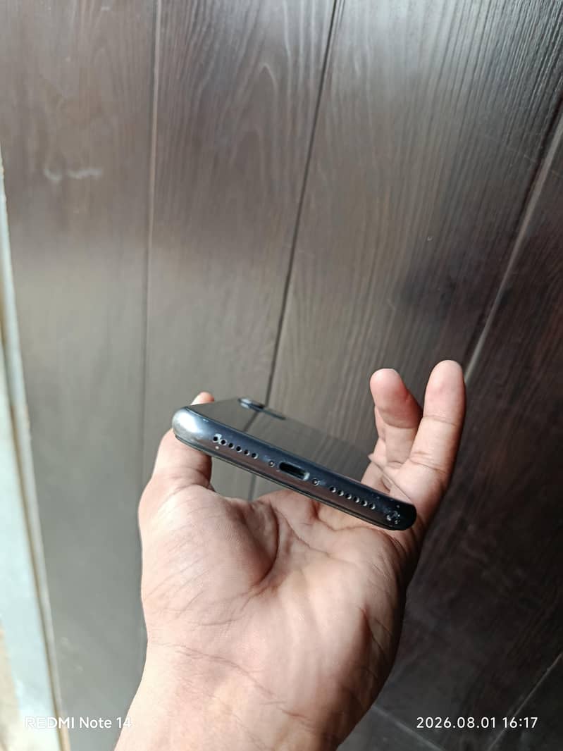 iPhone 11 2