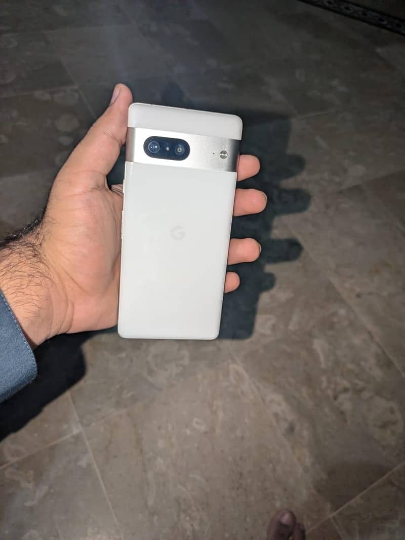 Google Pixel 7 3