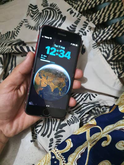 Apple iPhone SE