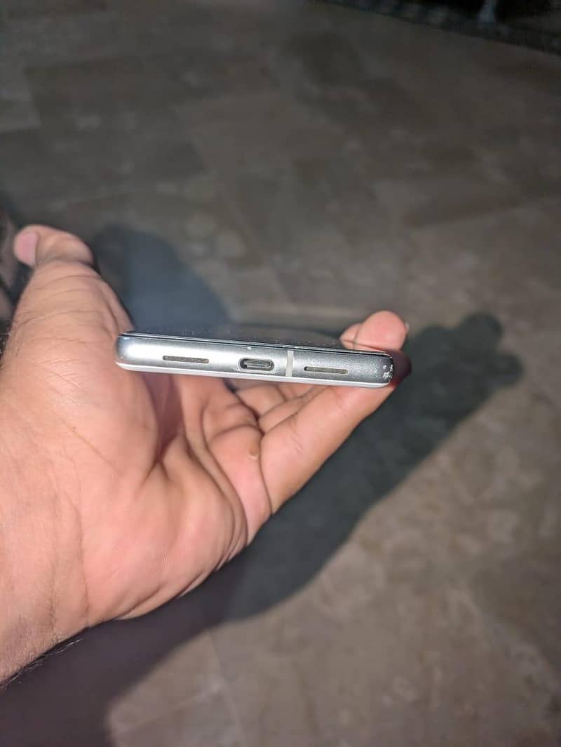 Google Pixel 7 3