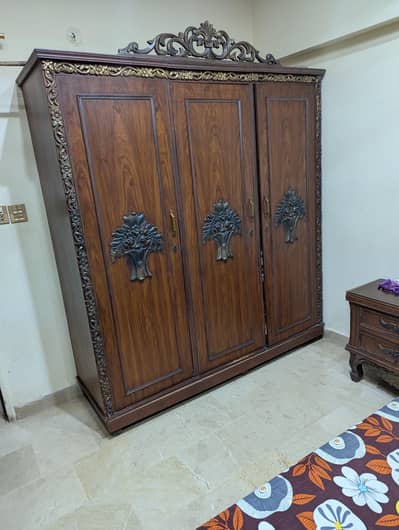 3 pc luxury lasani bed set