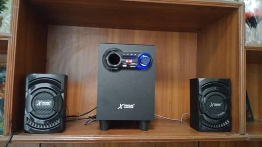 Speakers Set Baser Xtreme Ideas 4 New 1 Year warranty