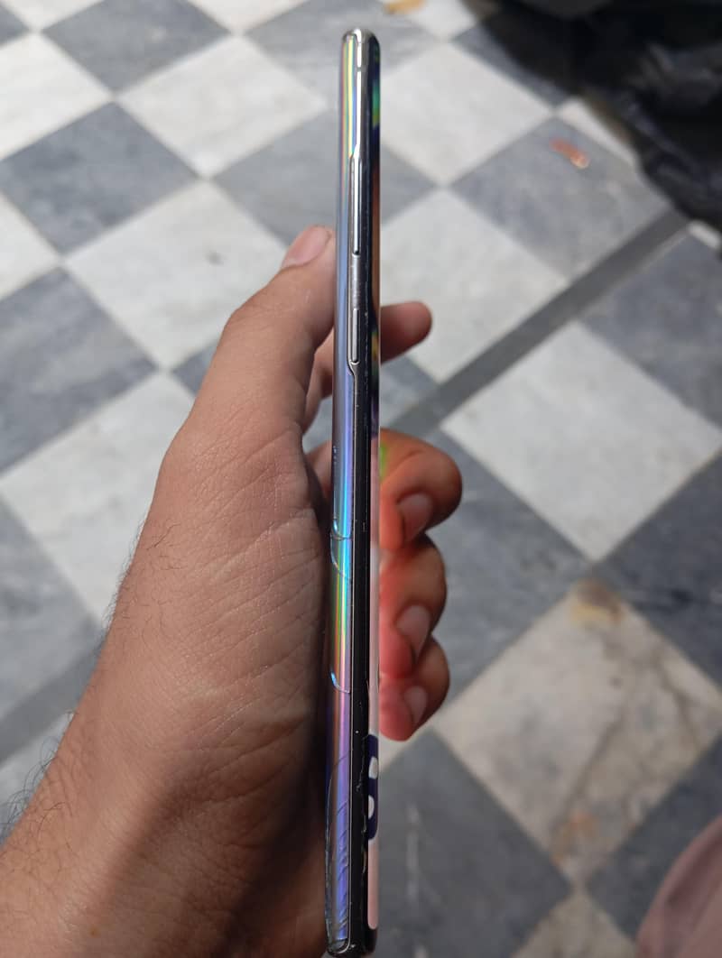 Samsung Mobile Note 10 Plus 6