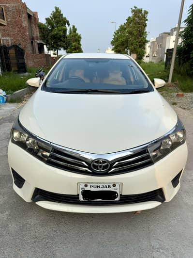 Toyota Corolla GLi 2015 (Manual) in Mint Condition