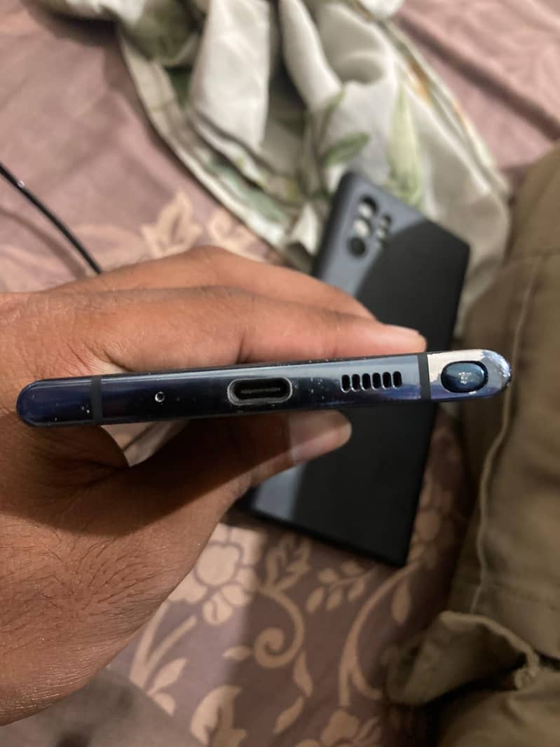 Samsung Mobile Note 10 Plus 3
