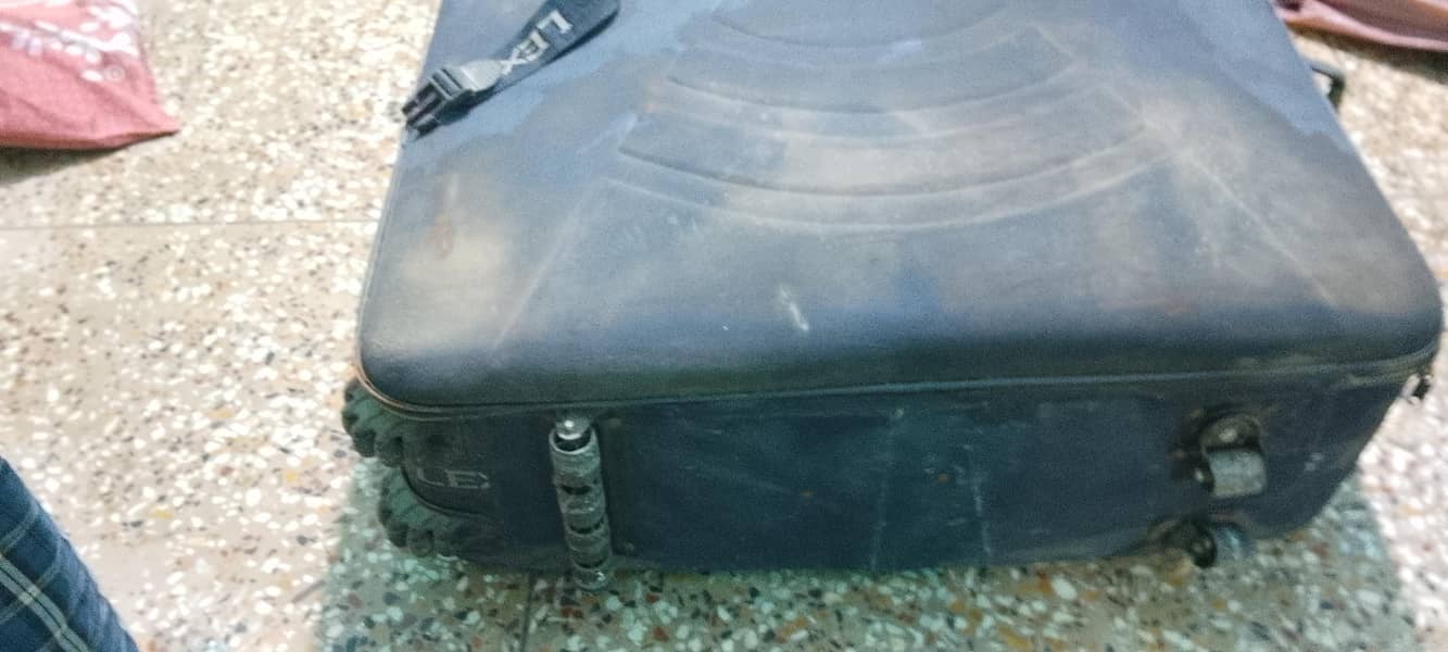 suit case 2